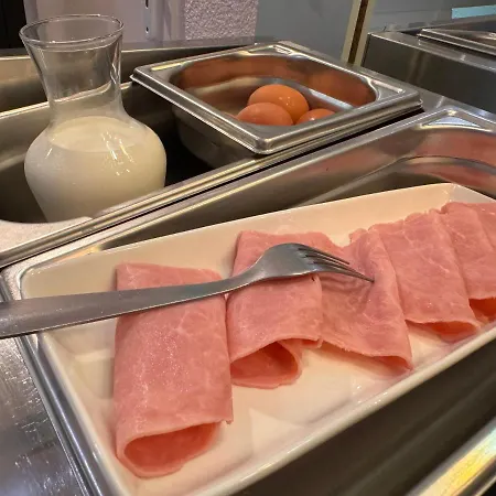 Le 2 By Akena - Nantes Beaujoire, Porte De Luce מלון 2*