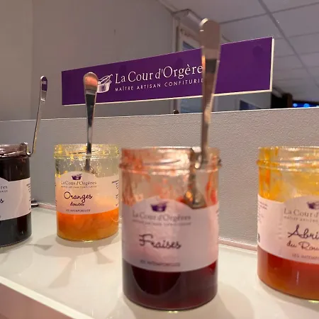 Le 2 By Akena - Nantes Beaujoire, Porte De Luce 2* סנט-לוס-סור-לואר