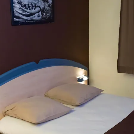 מלון Le 2 By Akena - Nantes Beaujoire, Porte De Luce סנט-לוס-סור-לואר